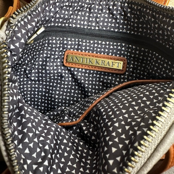 Tan/grey and brown crossbody purse. - Picture 3 of 3